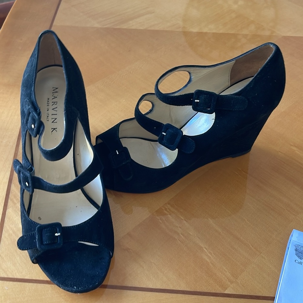 Marvin K shoes black ,suade, wedge, good condition,size 9,5